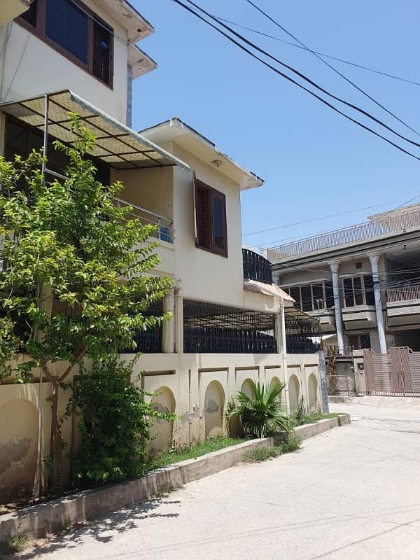 10 marla Corner house for sale 2