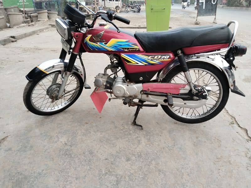 Honda 21model /03059828439/urgent sell original bike 5