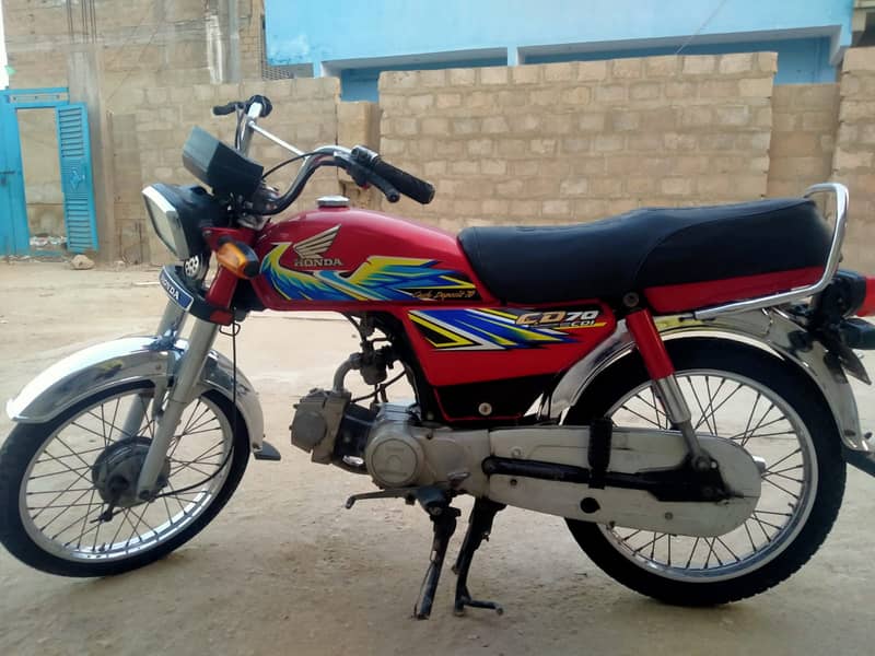 Honda CD 70 2021 3