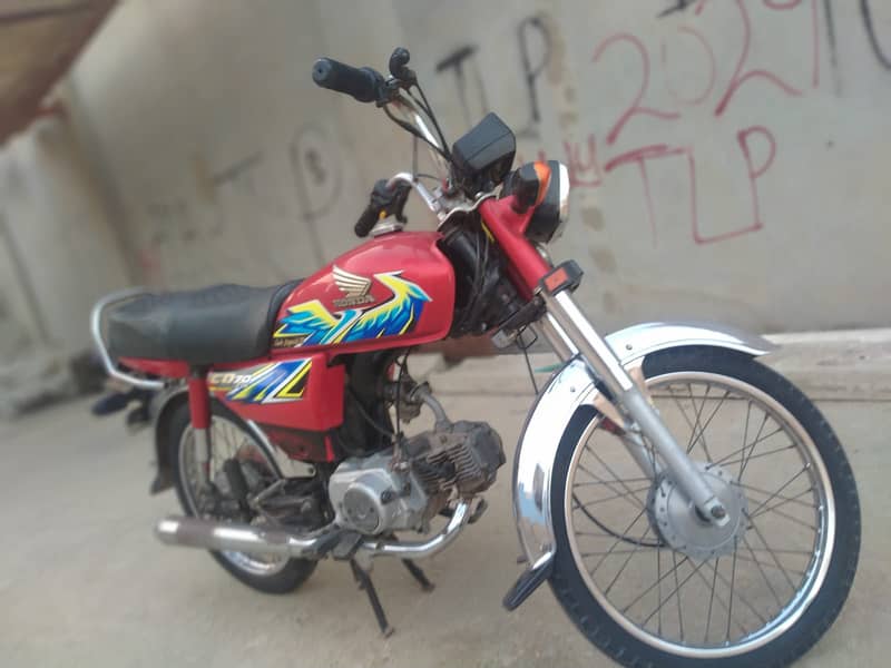 Honda CD 70 2021 5