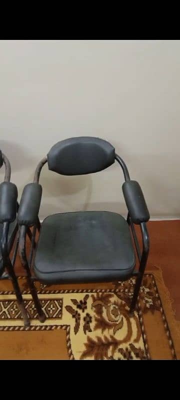 6 office visitor chairs (Iron) 2