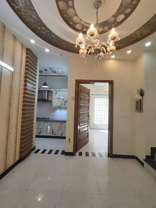 5 Marla House For Rent in Bahria Town Lahore. 6