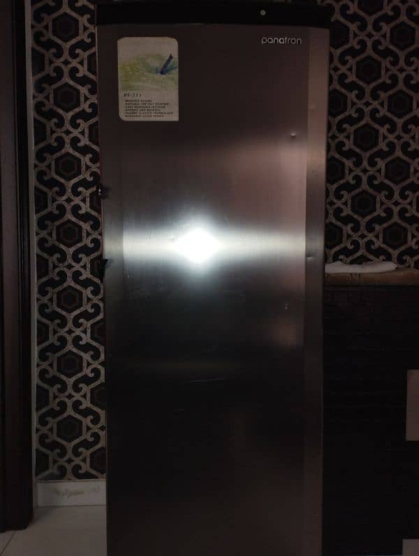 upright freezer 0