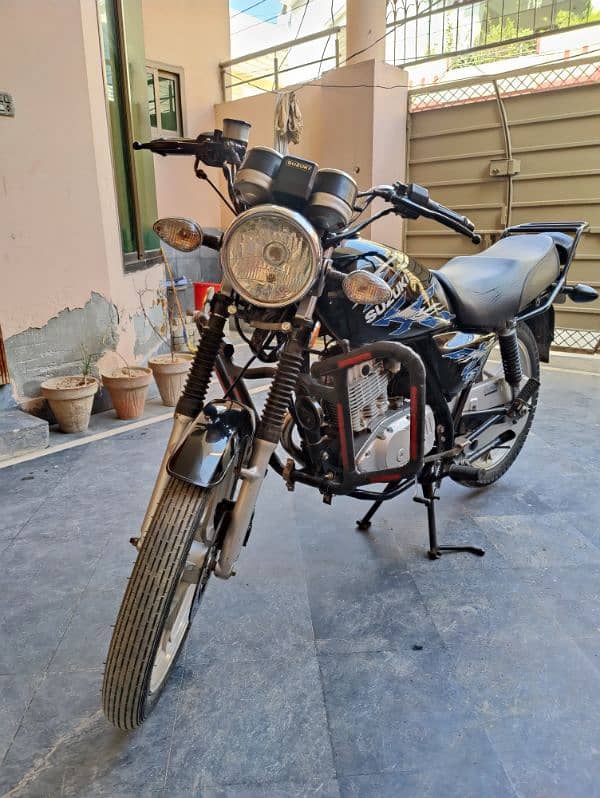 Suzuki GS 150 SE 2022 model urgent sale 0