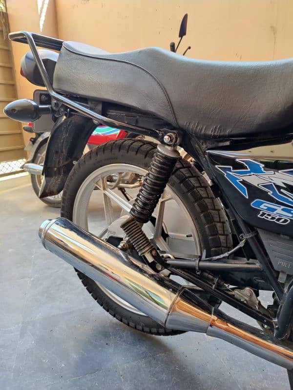 Suzuki GS 150 SE 2022 model urgent sale 8