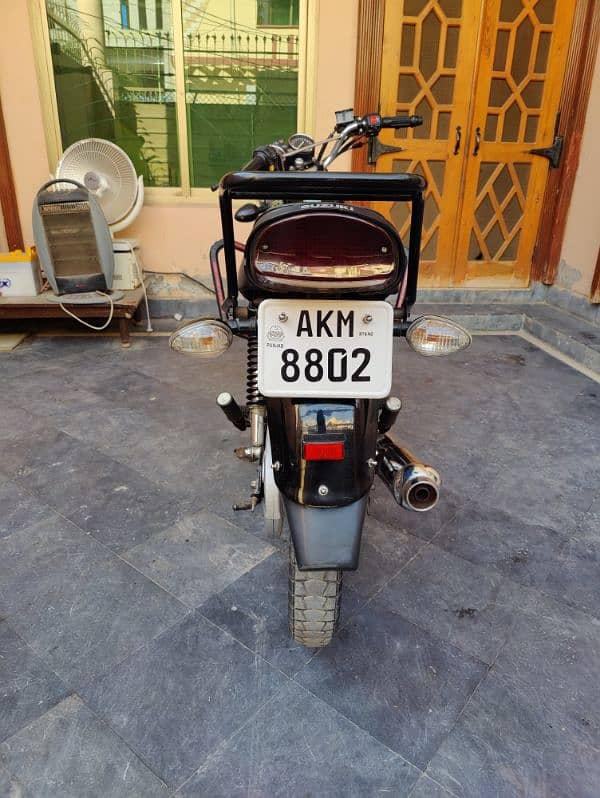 Suzuki GS 150 SE 2022 model urgent sale 11