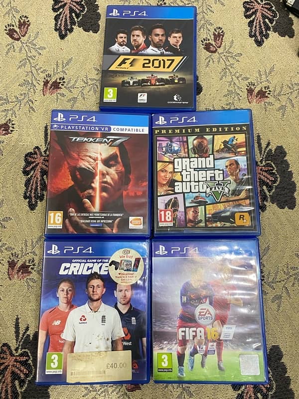 ps4 pro, 3 controllers 6