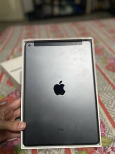 Ipad 7th Gen (32gb)-celluler with box