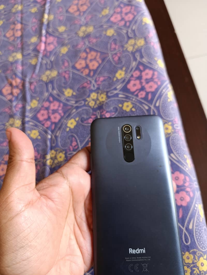 Xiaomi Redmi 9 (3/32GB) 3