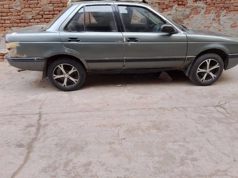 Nissan Sunny 1994 5