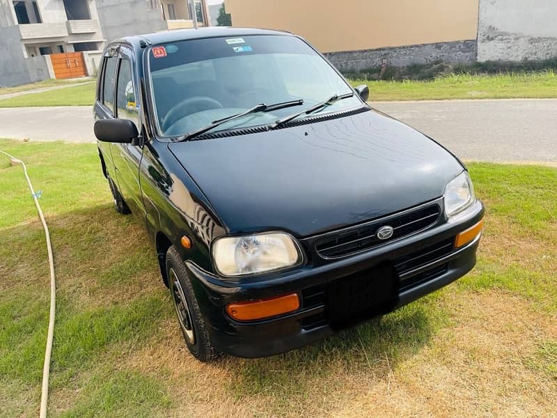 Daihatsu Cuore 2003 4