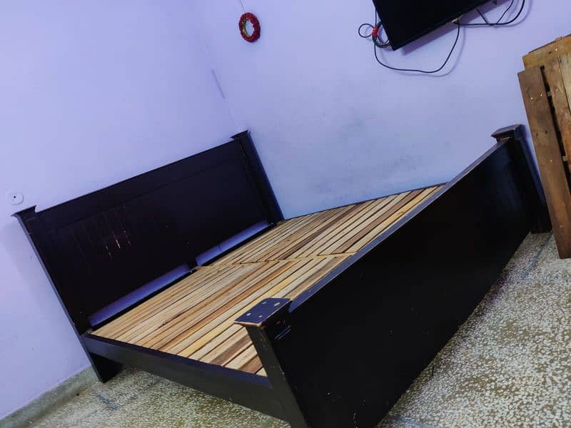 King size bed for sale in Lahore 2