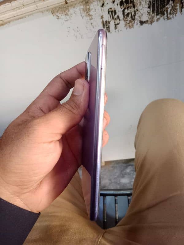 selling phone 1