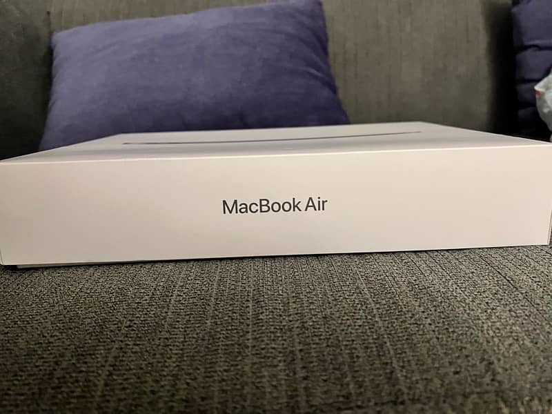 Apple Macbook Air M1 9