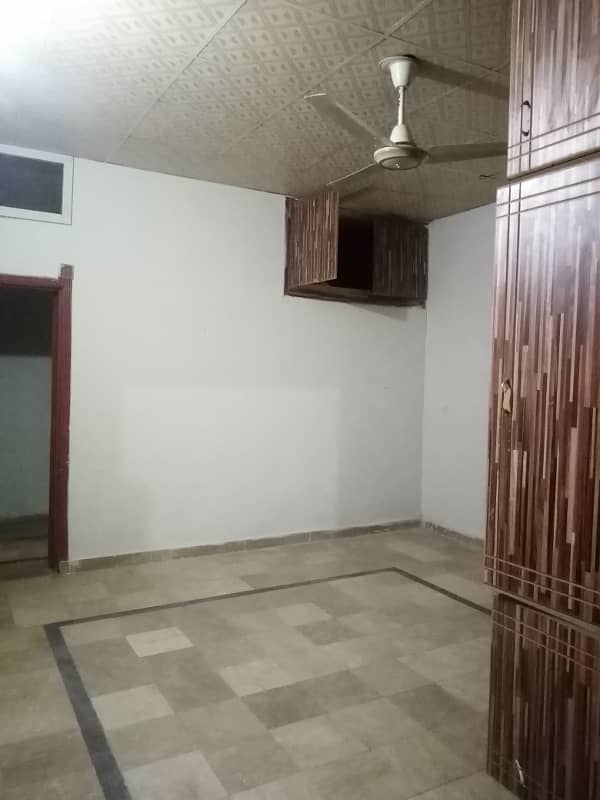 Afghan family flat Avaliable phase 5 Ghauri Ghouri Town Islamabad 2