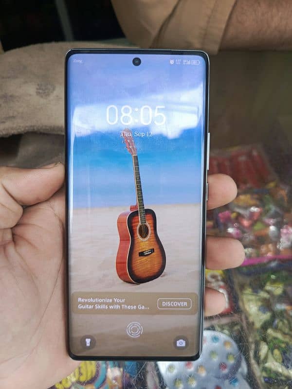 TECNO SPARK 20PRO PLUS 4