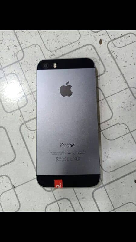 i phone 5s . Price or kmm krdi jay g. 1