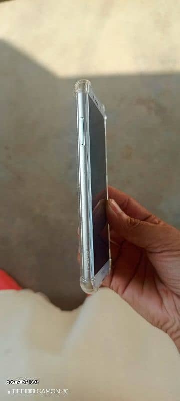 huawei honor y5 10/10. Ok condition. 4