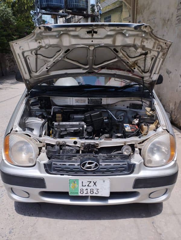 Hyundai Santro 2005 G V. . . 5