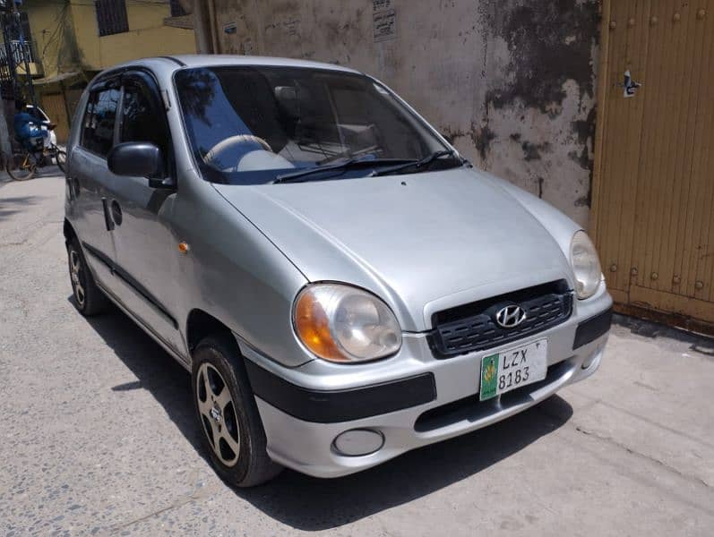 Hyundai Santro 2005 G V. . . 11