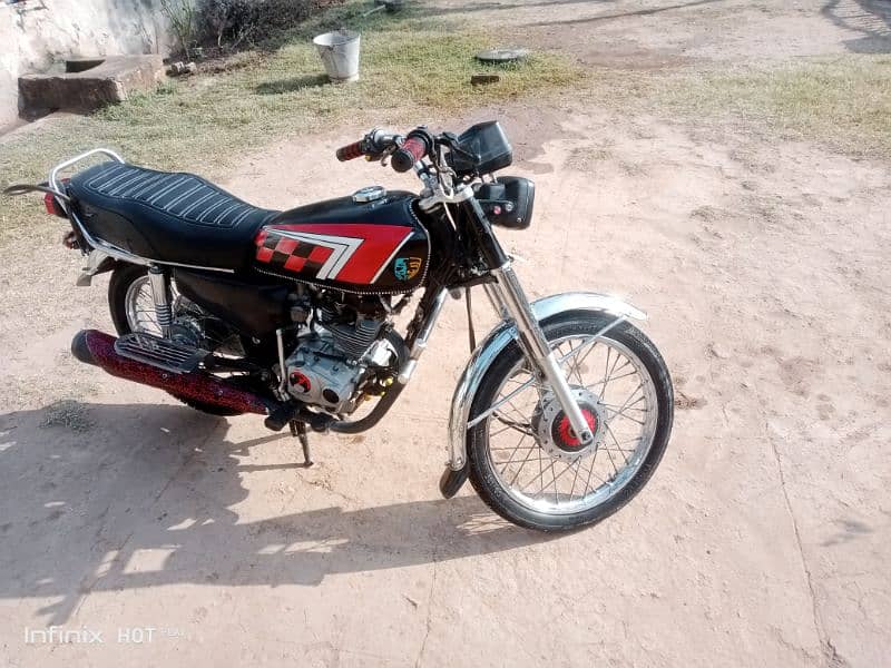 Honda motorcycle 125 cc 5