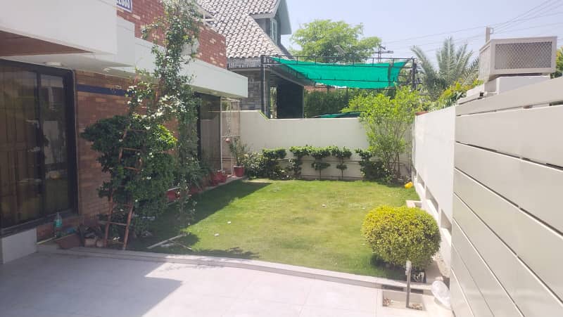 DHA Lahore 1 Kanal Owner Build Design House With 100% Original Pics Available For Sale 16