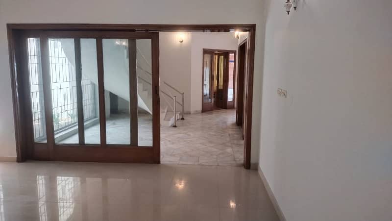 DHA Lahore 1 Kanal Owner Build Design House With 100% Original Pics Available For Sale 31