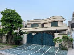 1 Kanal Beautifully Designed House With 100% Original Pics Available For Sale In DHA Lahore