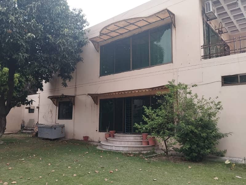 D H A Lahore 2 kanal Owner Build Design House with 100% Original pics available for Sale 3