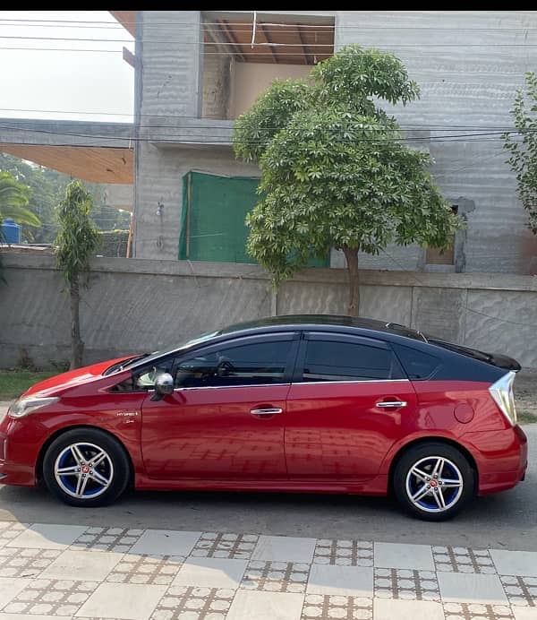 Toyota Prius 2014 6