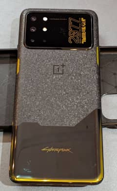 OnePlus 8 Cyberpunk Limited Edition