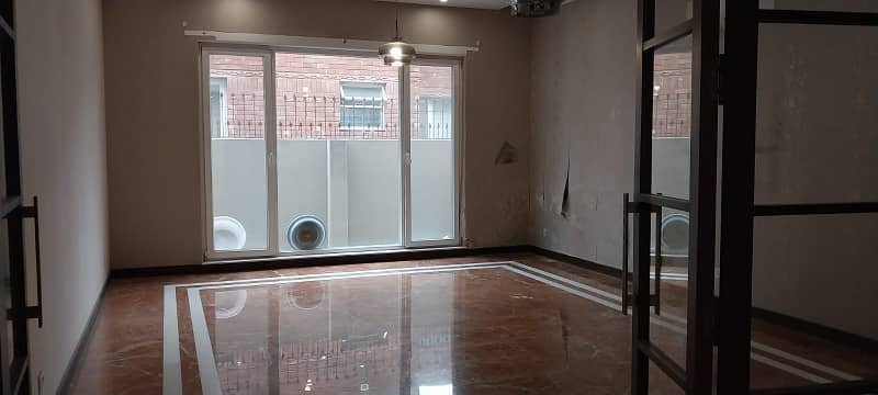 D H A Lahore 2 Kanal Mazher Munir Design House Full Basement And Swimming With 100% Original Pics Available For Rent 2