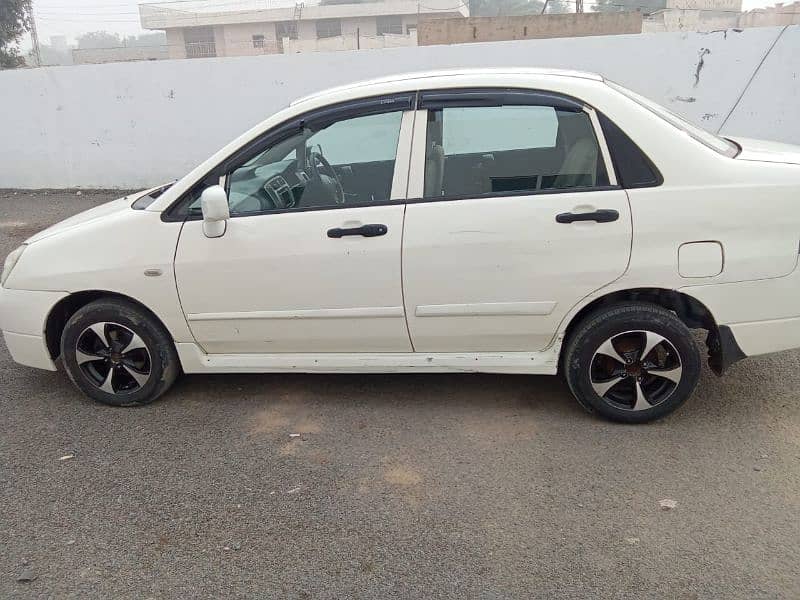 Suzuki Liana 2007 for sail in Fort Abbas 3