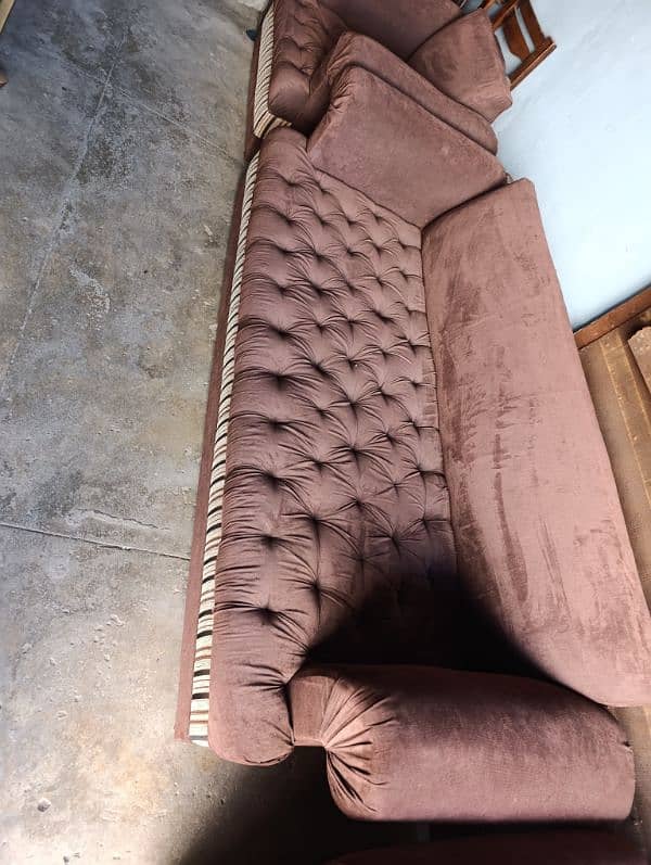 solid wood 5 seater sofa in excellent condition 4