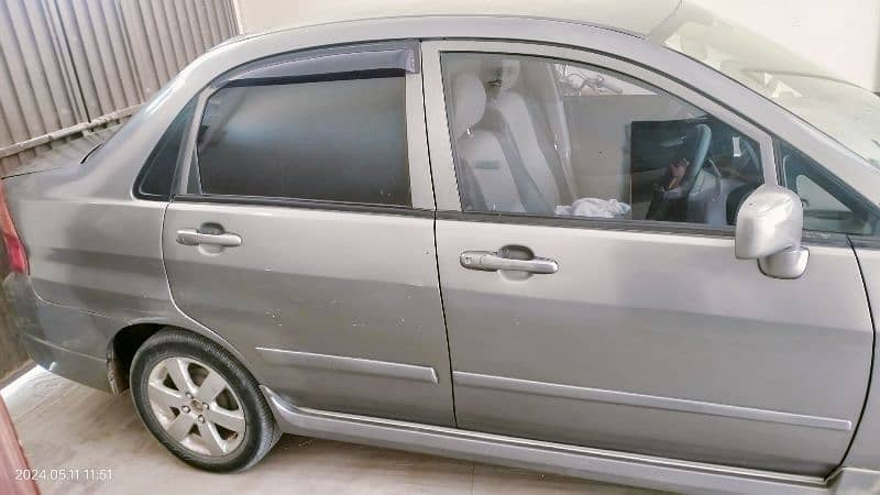 Suzuki Liana 2008 4