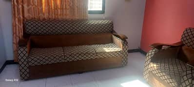 5 seater sofa set. with center table.