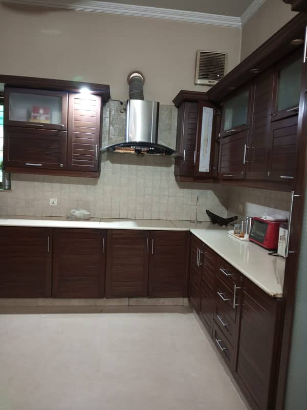 1 Kanal Beautiful Out House For Sale DHA Phase 3 Prime Location 9