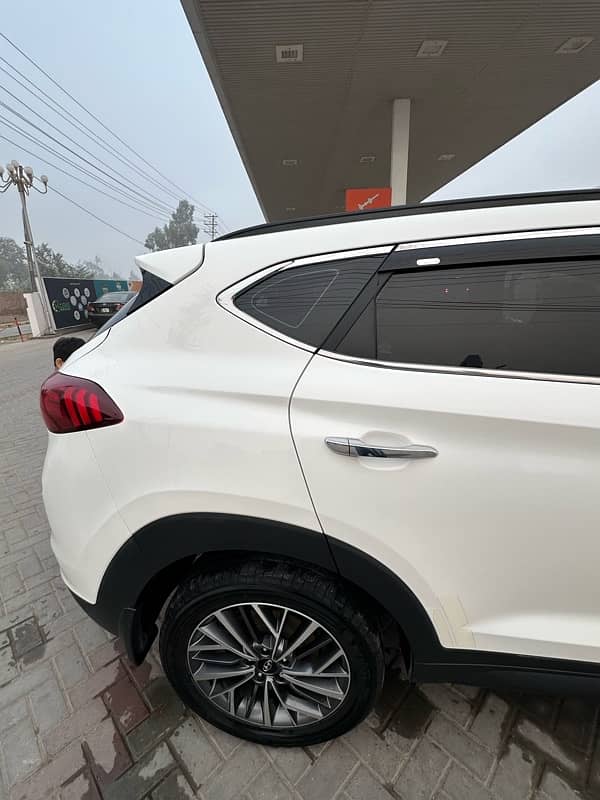 Hyundai Tucson 2021 4