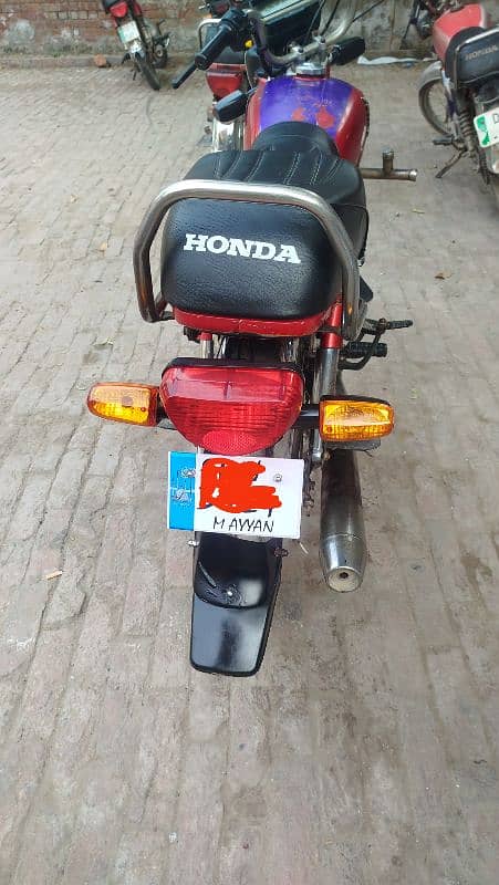 Honda 70 2014 model 03086626954 WhatsApp 4