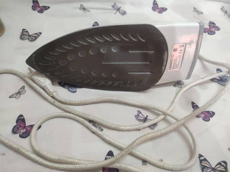 Kenwood original steam iron 1