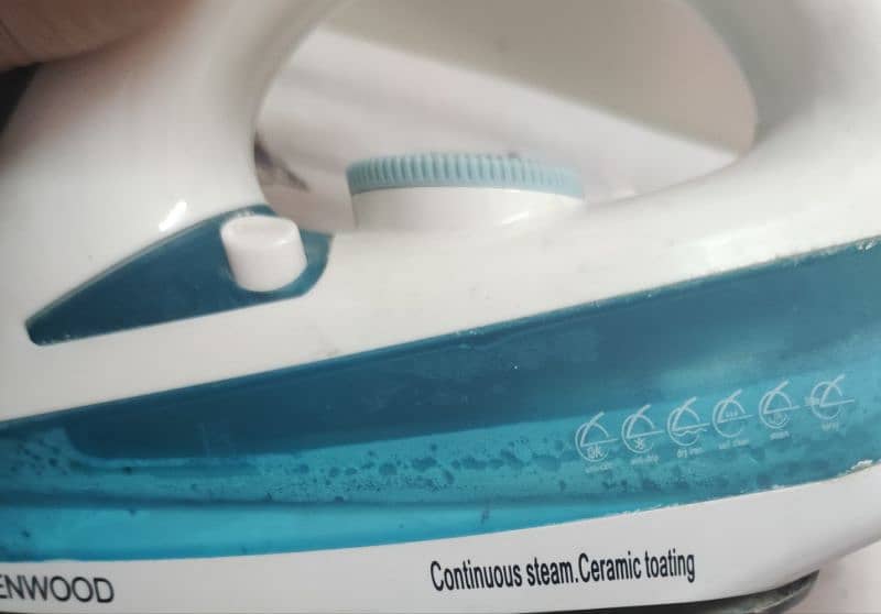 Kenwood original steam iron 3