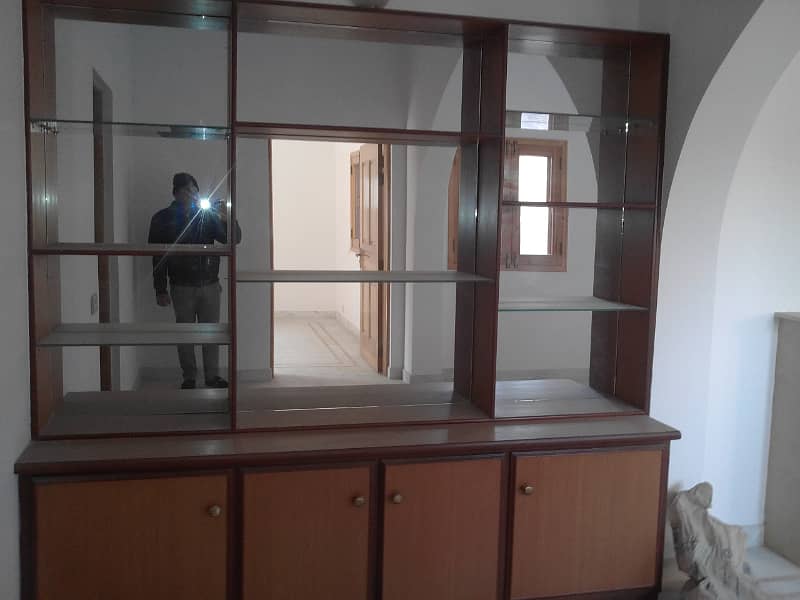 DHA 1 Kanal Ideal Upper Portion With Separate GateFor Rent In Phase 5 6