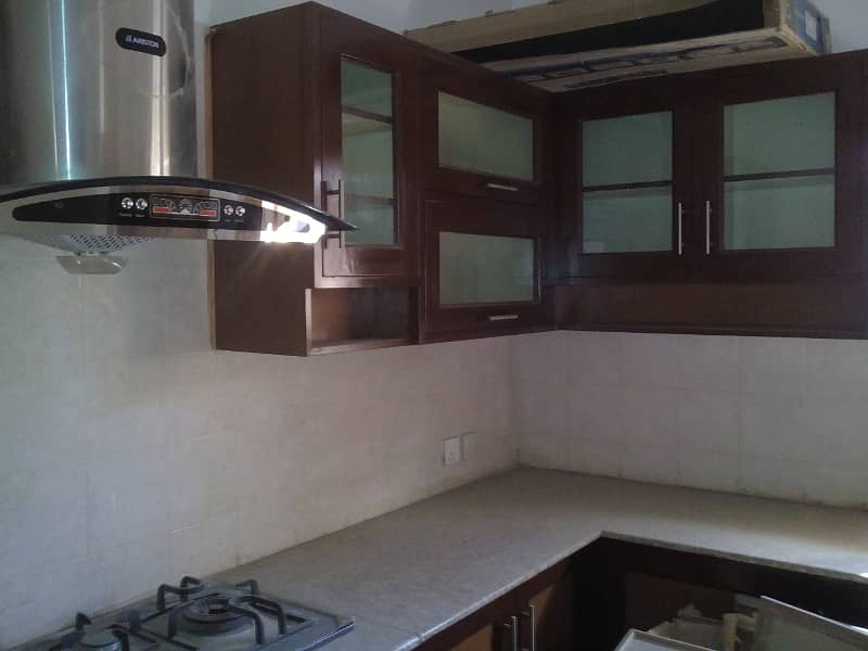 DHA 1 Kanal Ideal Upper Portion With Separate GateFor Rent In Phase 5 9