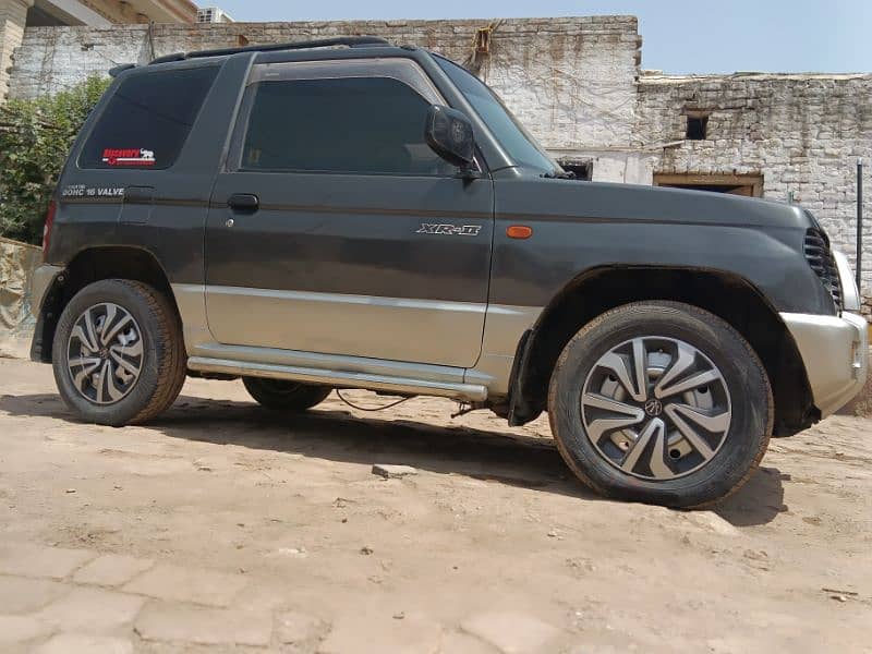 Mitsubishi Mini Pajero 2009 1