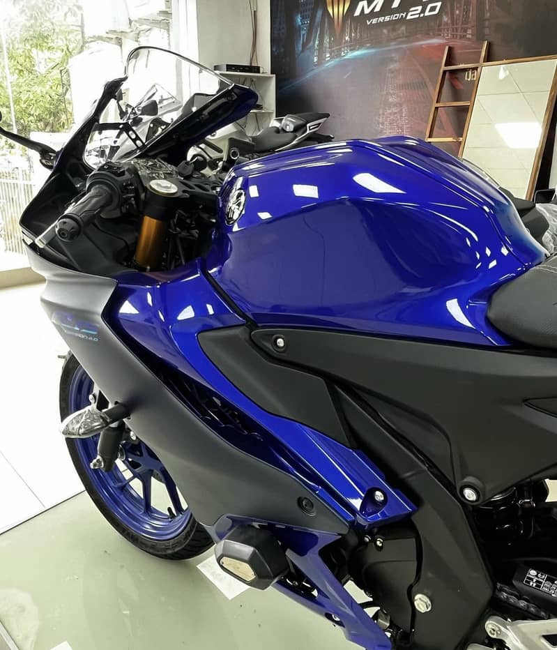 Yamaha R15 3