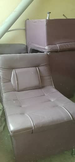 4 Sofas Set Good in Quality