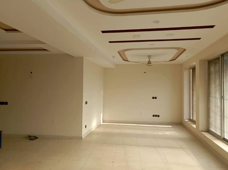 Prime Location 7 Marla 1st Floor Office For Rent In DHA Phase 2,Block Q,Lahore. 4