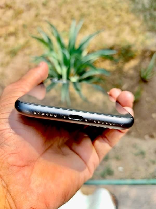 iPhone 11 jv urgent sale 7