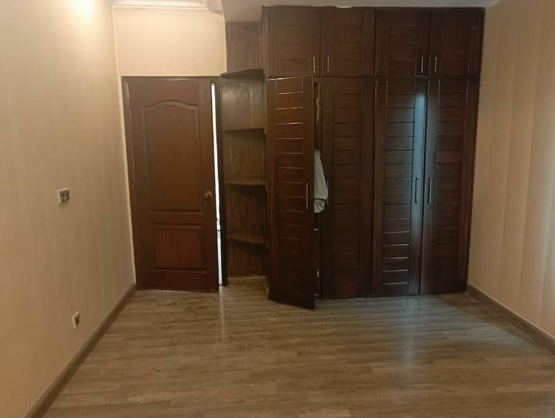 Affordable 4 Marla 1st Floor Office For Rent In DHA Phase 1,Block H, Lahore. 1