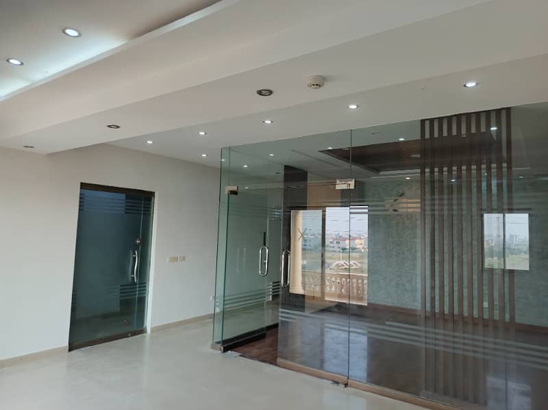 4 Marla 2nd Floor Office With Elevator For Rent In DHA Phase 6 Main Boulevard, Lahore. 6